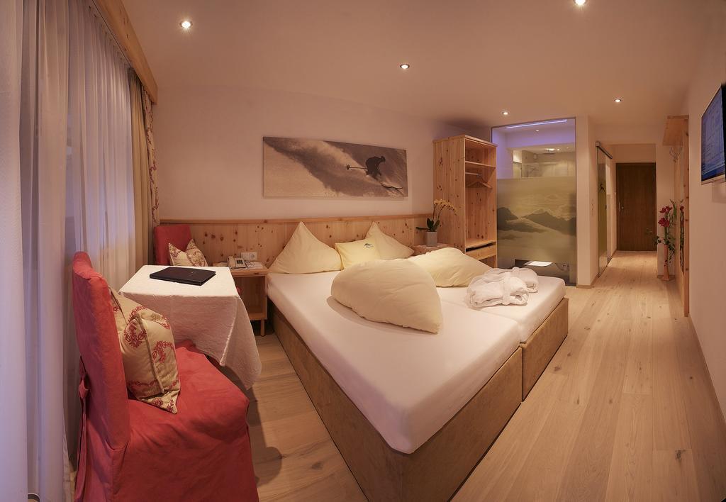 Hotel Hubertus Inkl Summer Card Sölden Exterior foto